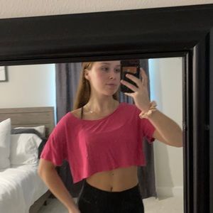 Pink short sleeve crop top
